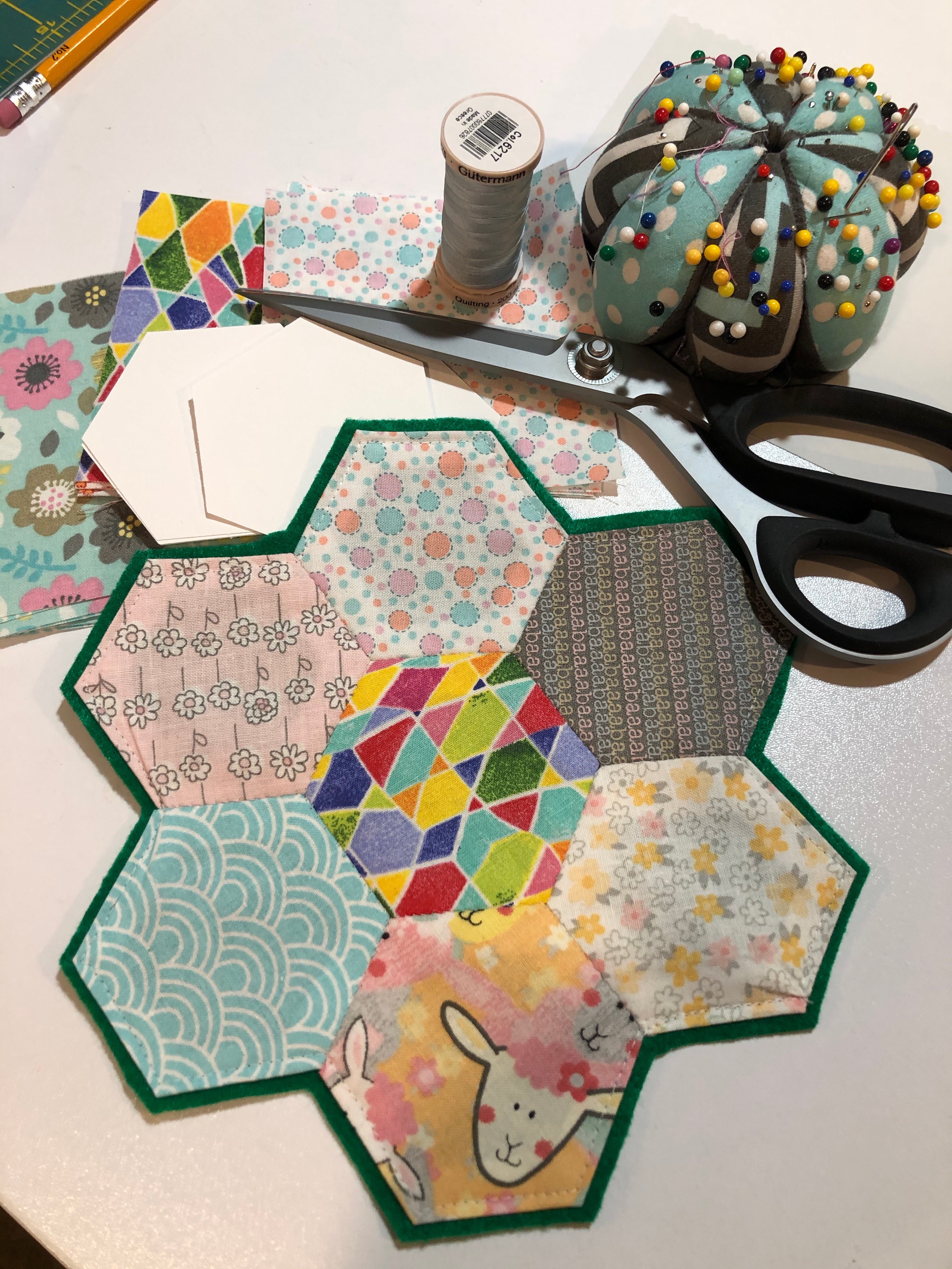 Quilting Tutorial Intro to English Paper Piecing Center for