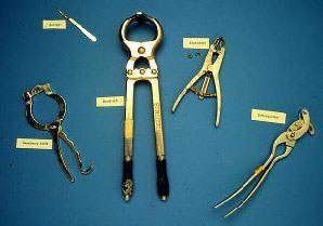 Figure 1: Castration equipment.
