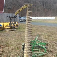 Sicklebar mower for hay or trimming road sides
