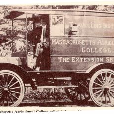 Archival photo of Massachusetts Extension Service mobile teaching unit